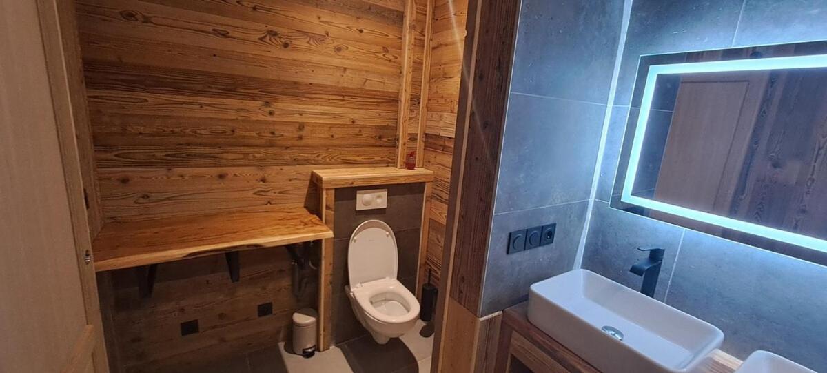 Maison A Moutiers 3 Vallees 4 Chambres 10 Pers Zewnętrze zdjęcie