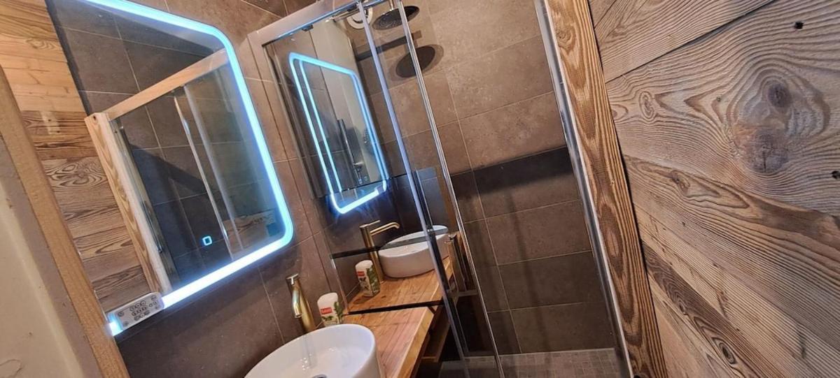 Maison A Moutiers 3 Vallees 4 Chambres 10 Pers Zewnętrze zdjęcie