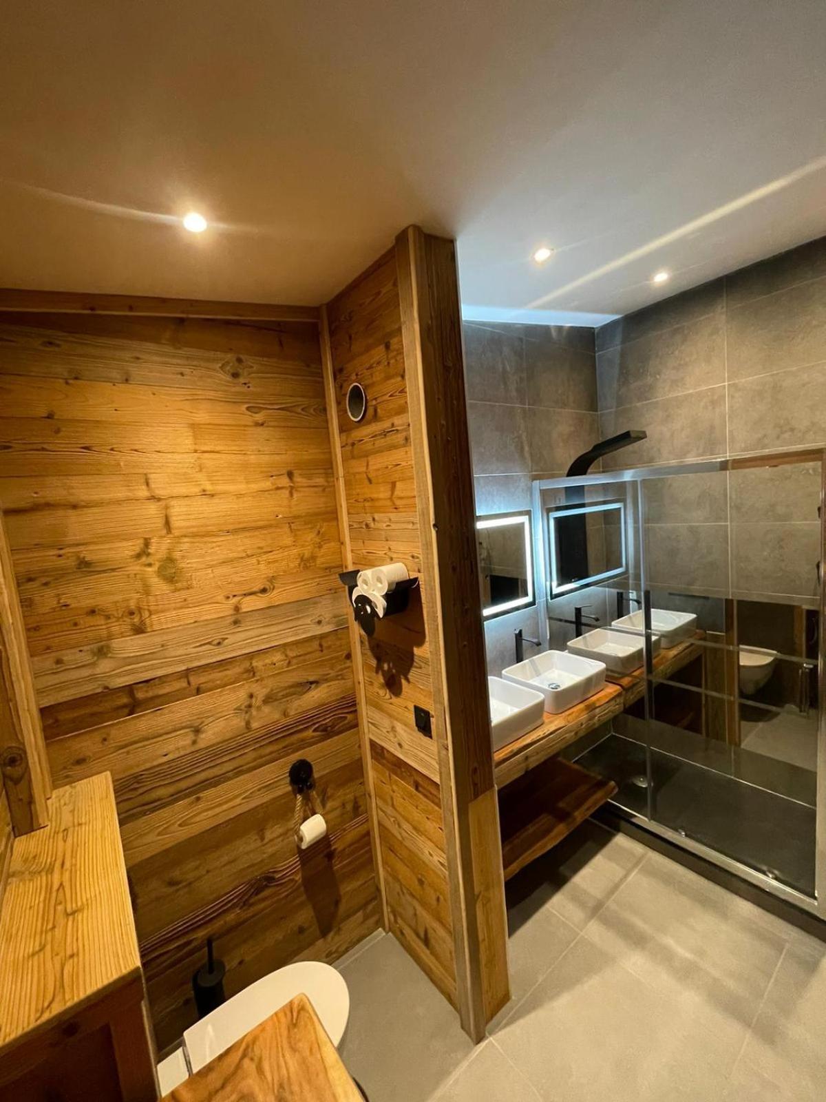 Maison A Moutiers 3 Vallees 4 Chambres 10 Pers Zewnętrze zdjęcie